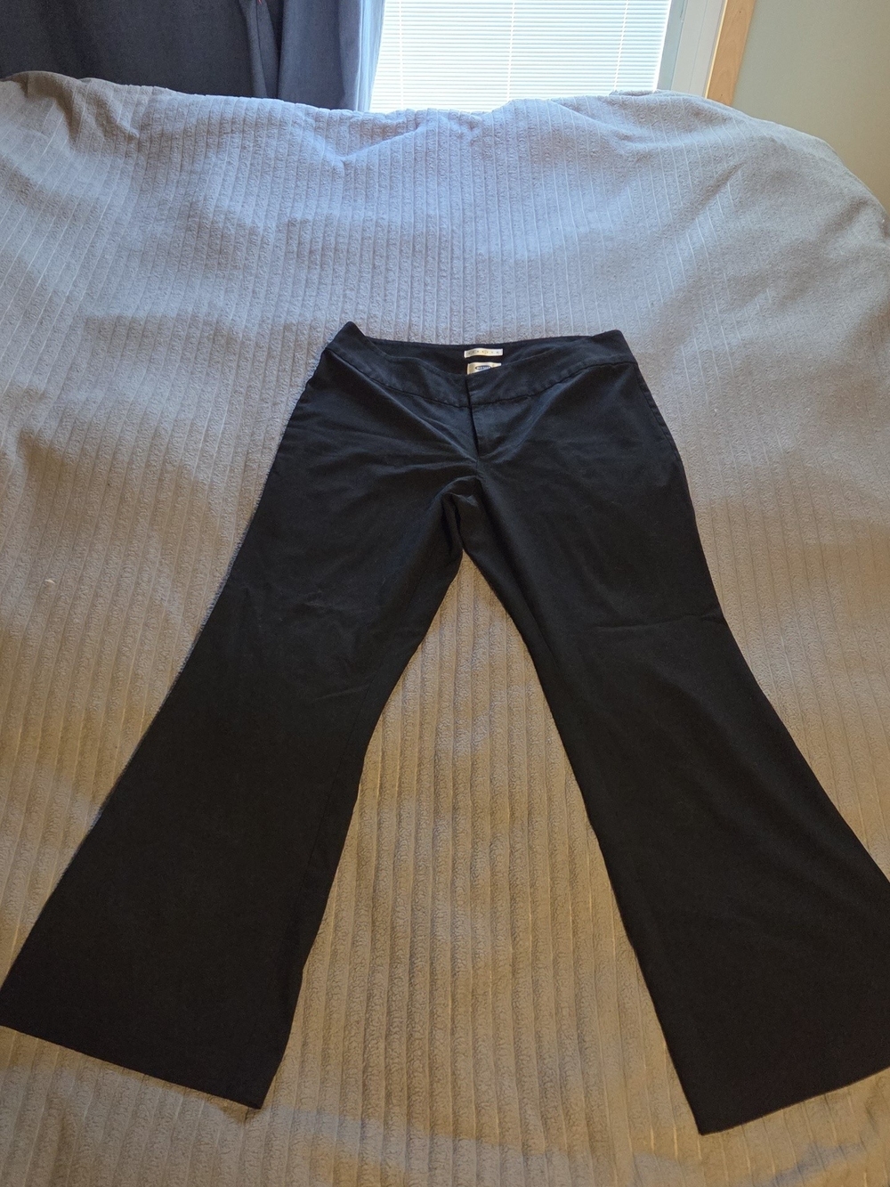 Old Navy Black Stretch Pants with Zip Closure